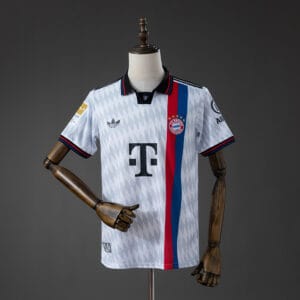Camisa Bayern de Monique Masculina 2º 26/27
